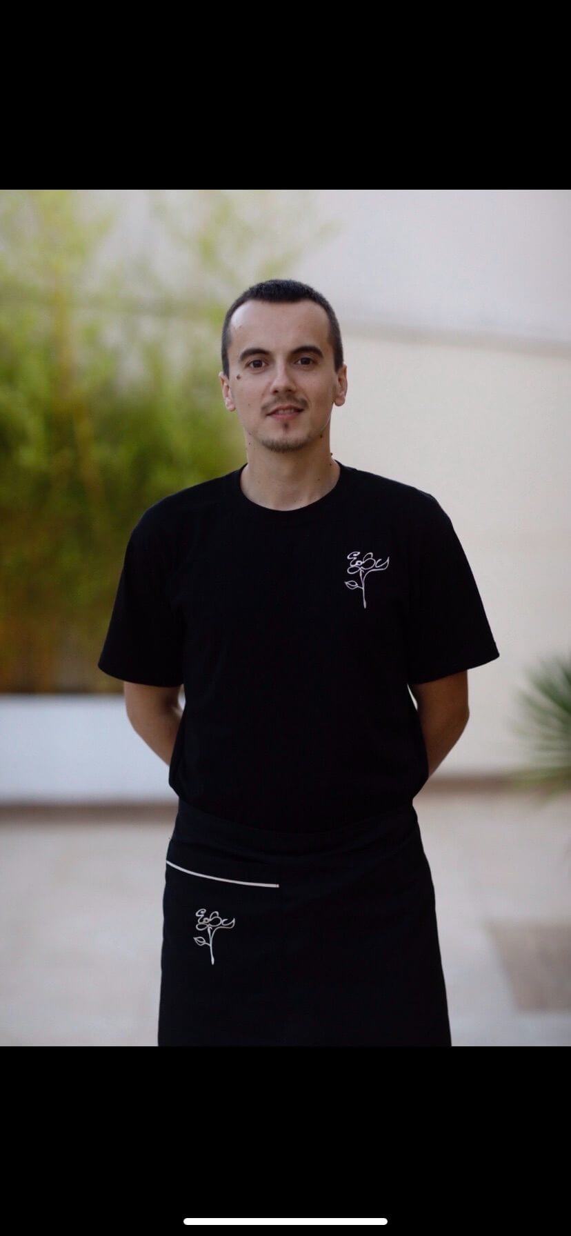 Konobarska uniforma